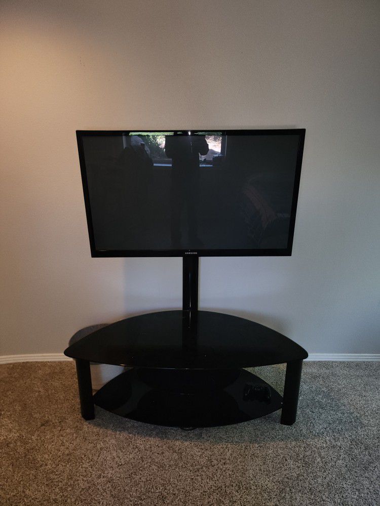 50 Inch Samsung TV(not Smart) With Stand