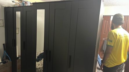 3-Door Wardrobe with Mirror — Black