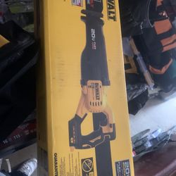 Brand New Dewalt 20v Flexvolt Reciprocating Saw Never Opened (tool only)