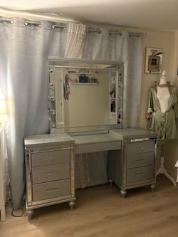 Silver Mirrored Vanity Dressing Table with Mirror
