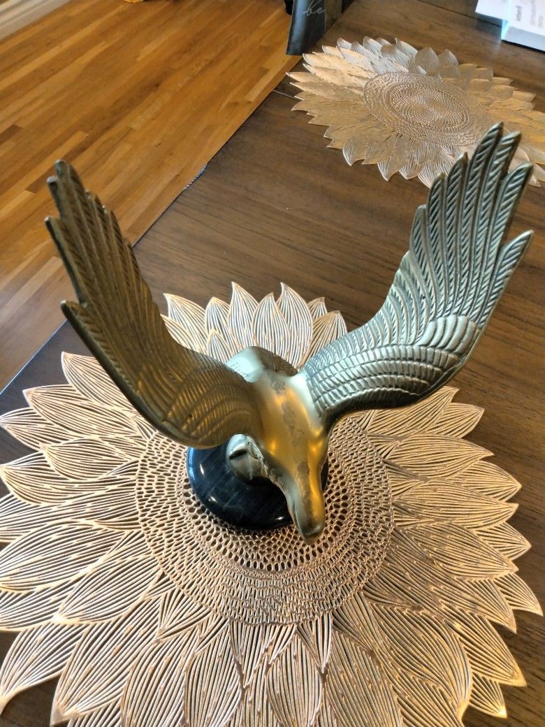 Solid Brass Eagle Statue/ Figurine 