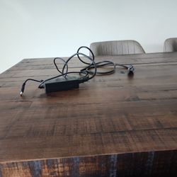 Ac/DC Adapter