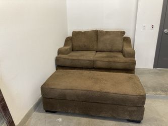 Loveseat