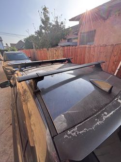Yakima Black Roof Rack Cross Bars