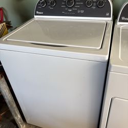 Whirlpool Washer & Dryer Set