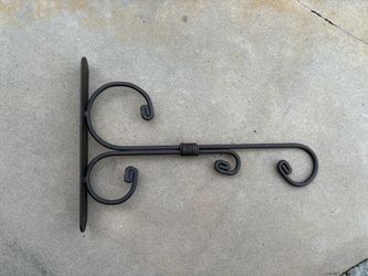 Heavy-Duty Wrought Iron Wall Bracket – Plant & Lantern Hanger