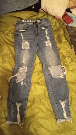 Curvy highrise and skinny ankle jeans.size 5/27