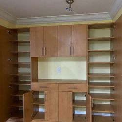 Custom Closet Cabinets And Shelves 