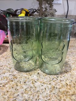 Glass drinking cups