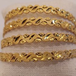 BRACELET SET 22K GOLD PLATED 🎁  DRAWSTRING POUCH INCLUDED!!