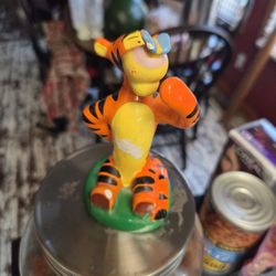 Winnie The Pooh Tigger Figurine