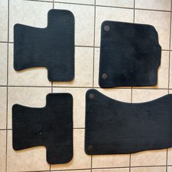 Audi Q5 2015 Floor Mat Set