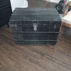 Antique Chest 1800 Very Old 