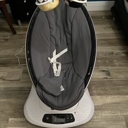 4moms mamaRoo Swing