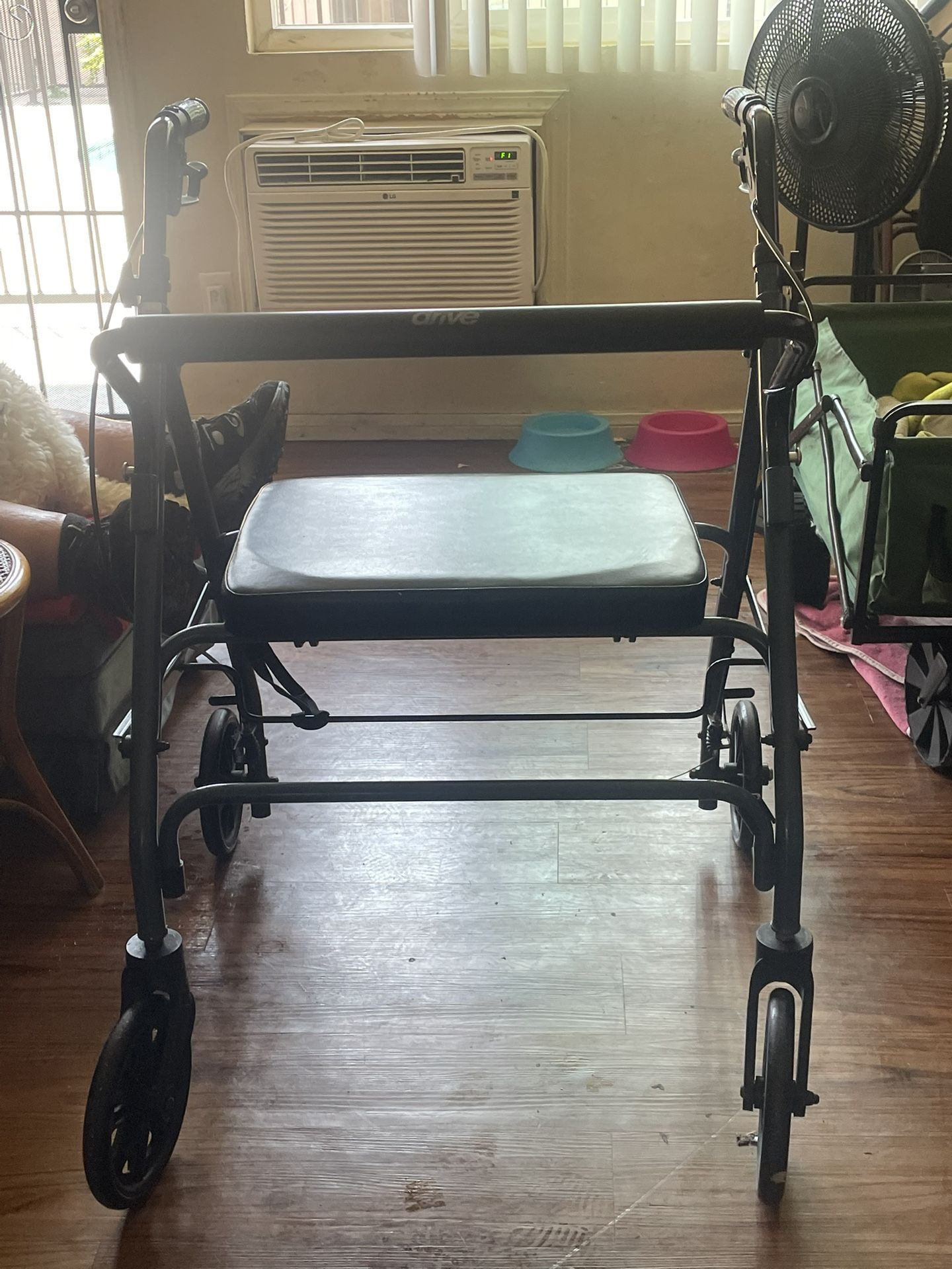 Bariatric Rollator 400 Ib Capacity