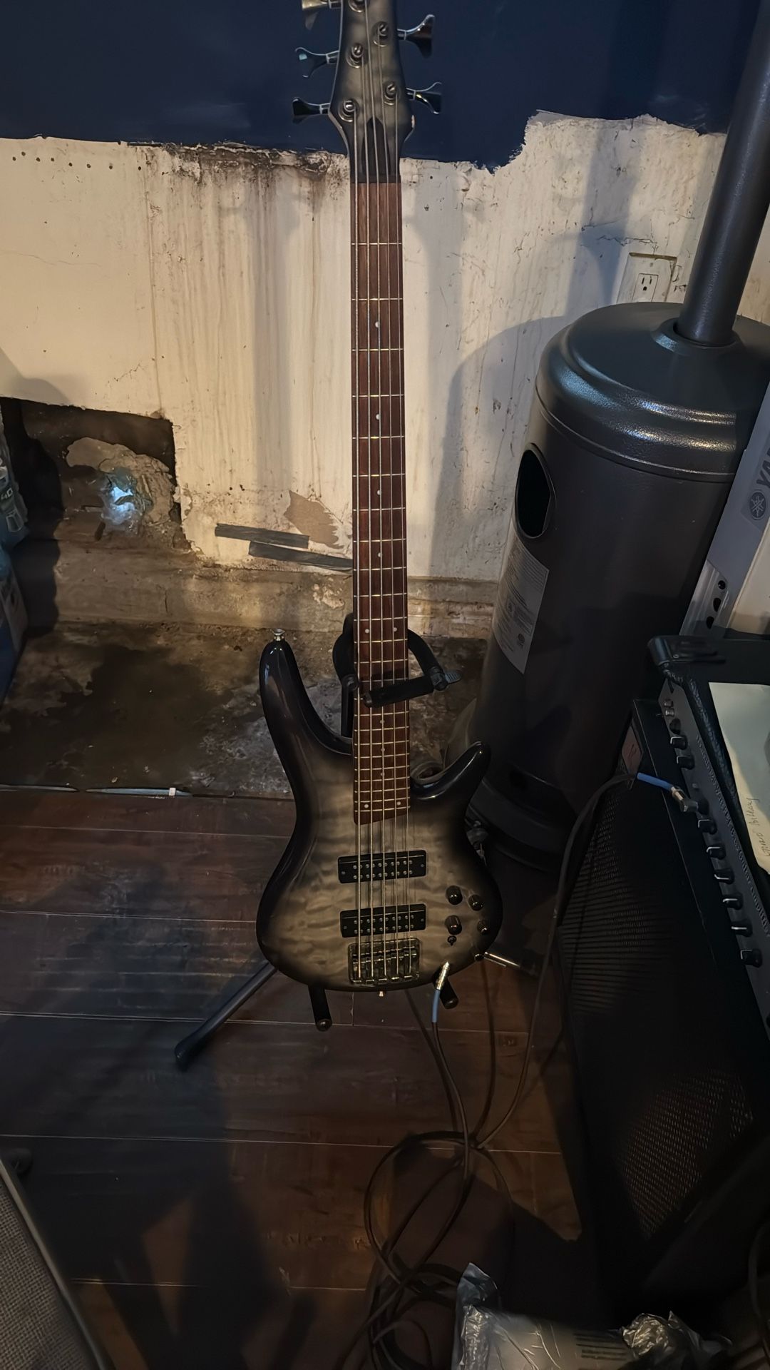 Bass Ibanez 5 Strings SDGR