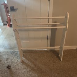 Blanket/throw Display Rack