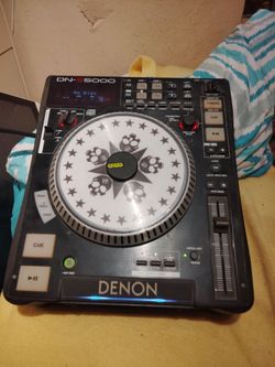 DENON TABLETOP DJ MEDIA PLAYER