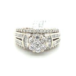 14kt White Gold Diamond Women’s Ring Round Cluster Diamonds Baguettes Sides Size 8 6.40grams 143515 1