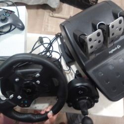 Xbox One S / Logitech Sim Race 