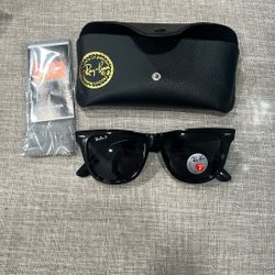 Ray Ban Wayfarer sunglasses
