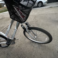 Giant Sedona DX Bike