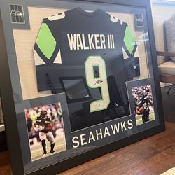 Kenneth Walker III Signed Framed Jersey – Super Bowl MVP – Seahawks Auto Display 🔥