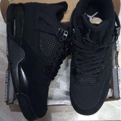 Black Cat Jordan 4