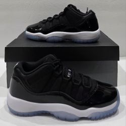 Air Jordan 11 Low Space Jam Size 5Y 