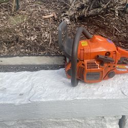 Husqvarna 440 E-Series X-Torq 18 Inch Bar Chainsaw