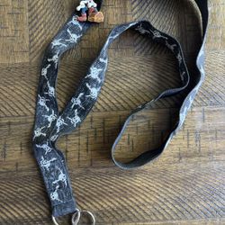 Disney Pirates Of The Caribbean Lanyard And Mickey Pin 