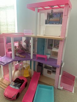 Barbie Dream House 