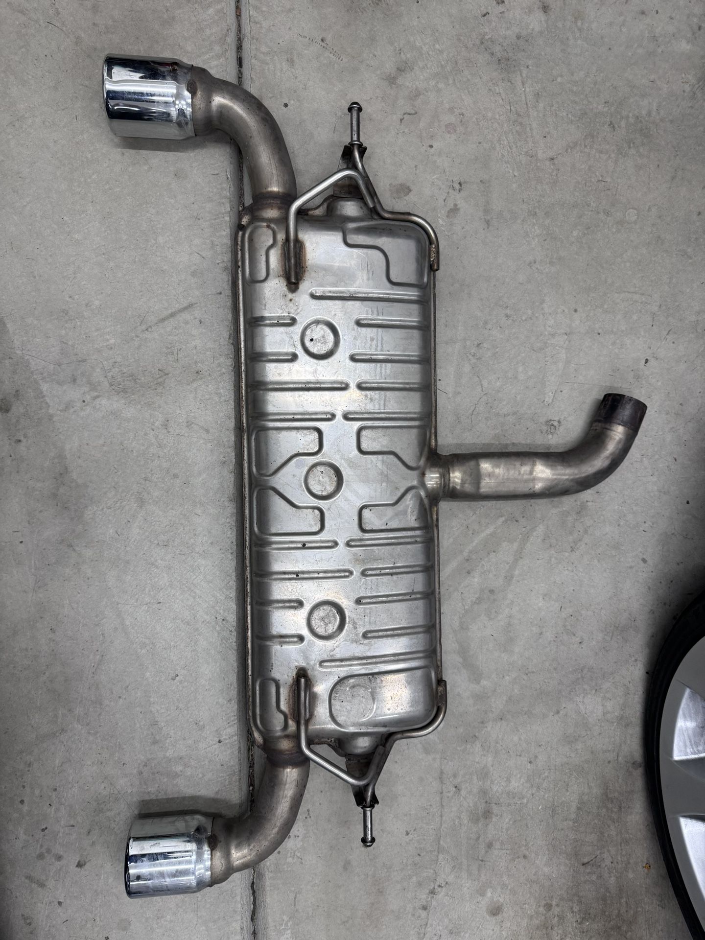 MK7 GTI Clubsport S CSS Muffler Axleback 2015-2017