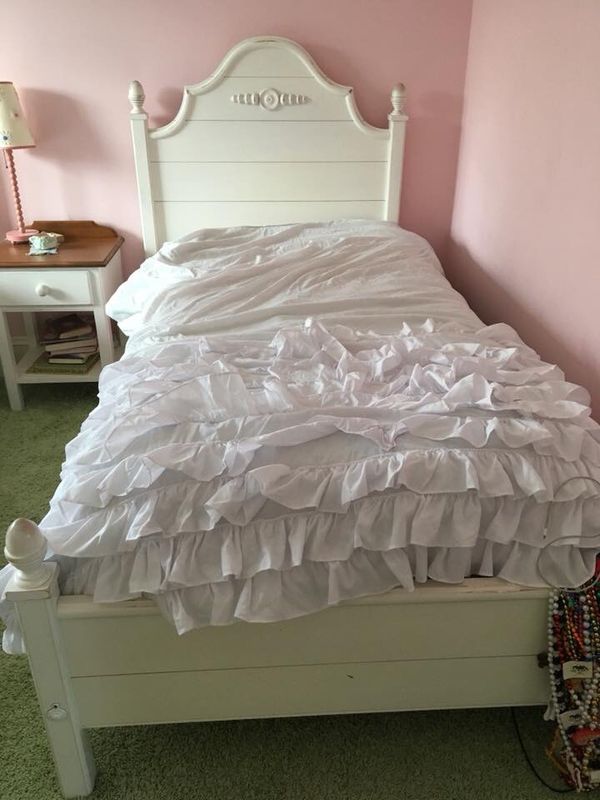 Ethan Allen Cottage Bedroom Furniture Set For Sale In Armonk Ny