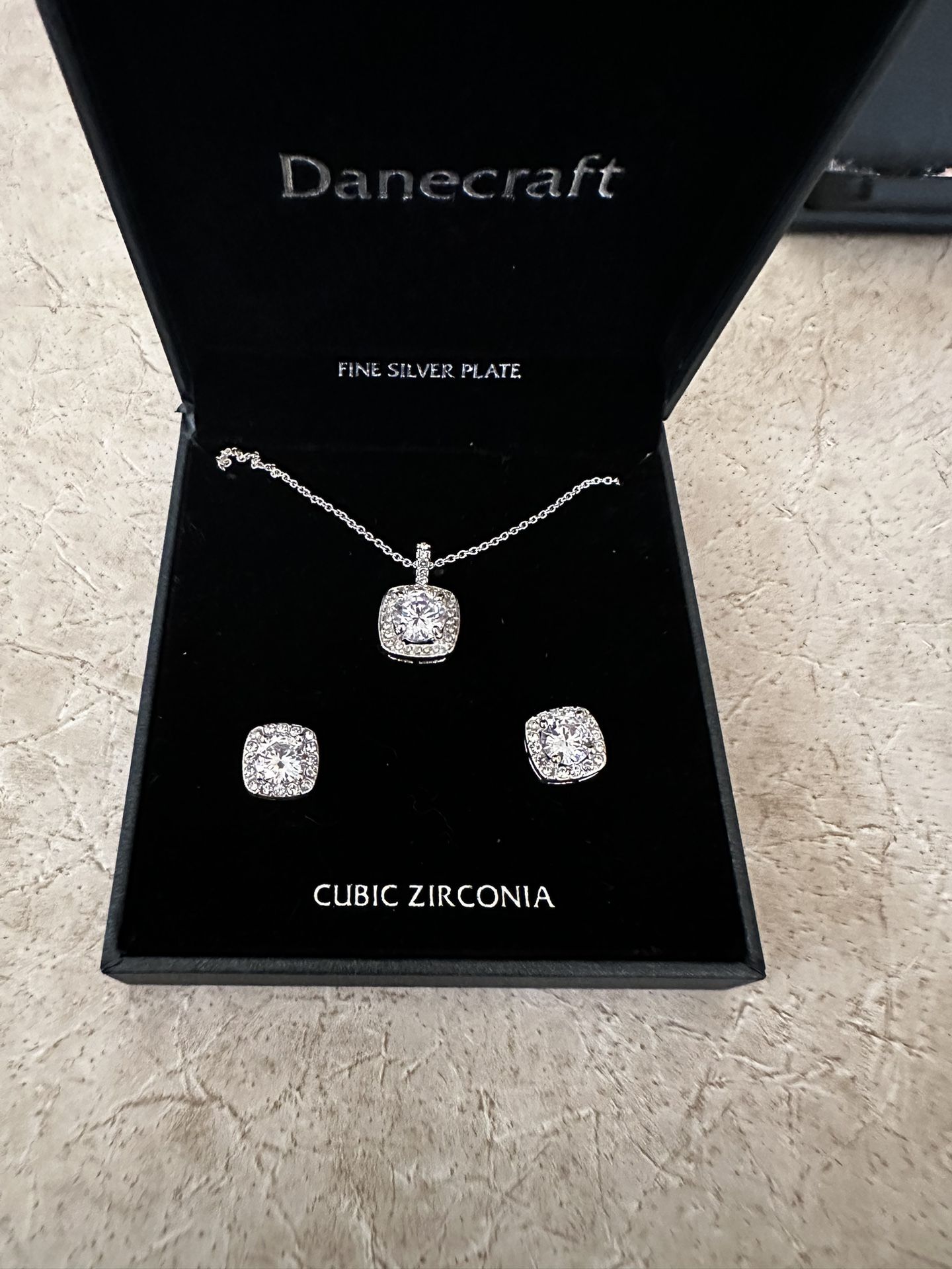 Fine Silver plate Matching Ear Ring And Backless