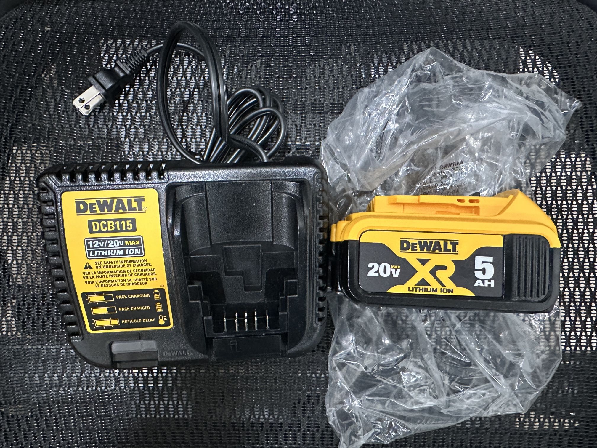 Dewalt 20v 5.0ah Battery And Charger