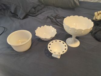5pieace vintage milk white achor Hocking