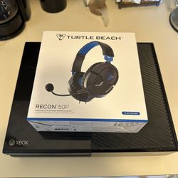 Xbox One and Headset 