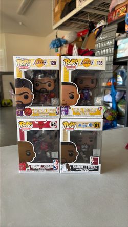 4 NBA funko pops