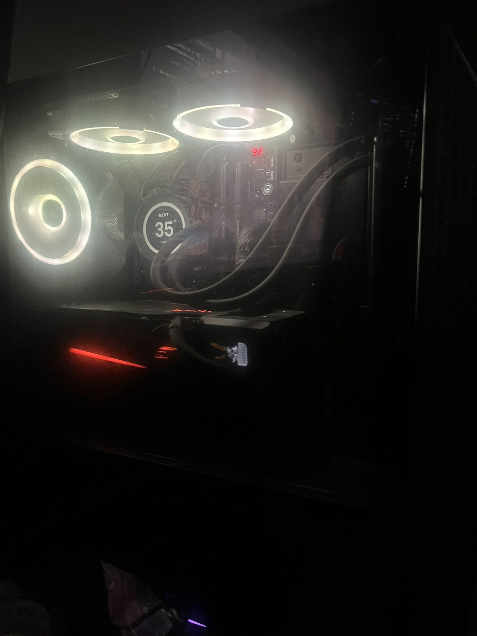 Gaming PC And 4k Samsung  Monitor