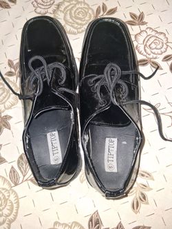 Boy's black dress shoes