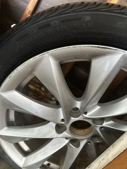 225/45 R18