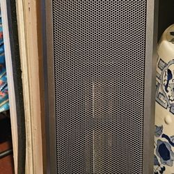New 1500W Lasko heating tower with remote. 