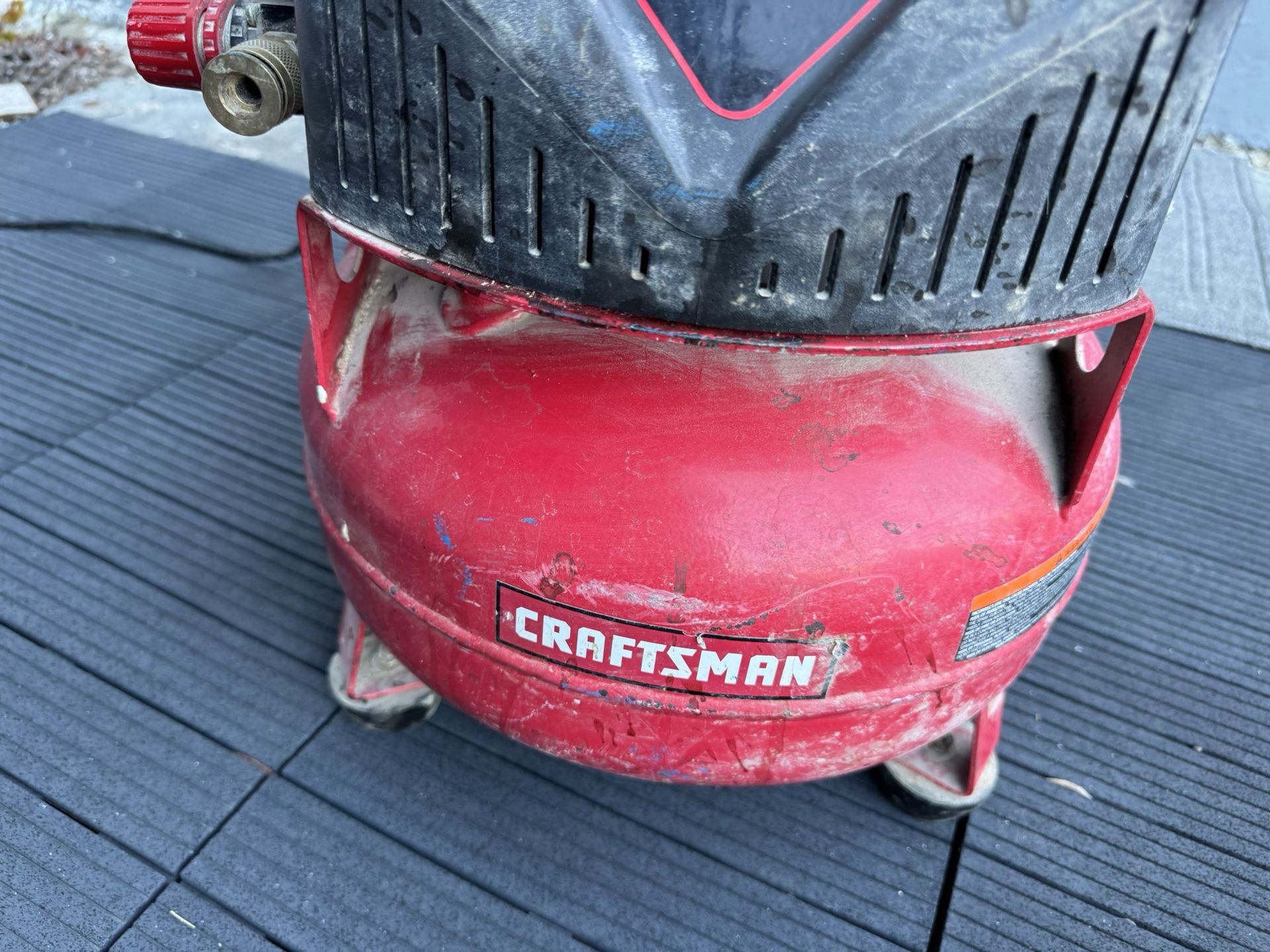 Craftsman 3/4-hp 4-Gallon Air Compressor 125PSI