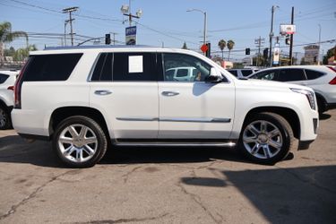 2016 Cadillac Escalade Luxury Collection