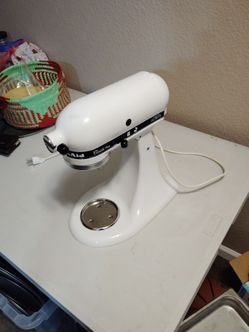 Kitchen aid stand mixer