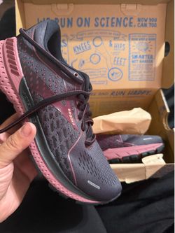 New brooks size 7w