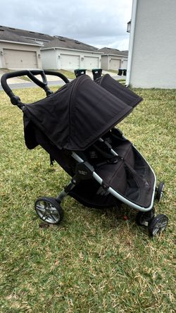 Britax B-LIVELY double stroller for sale.