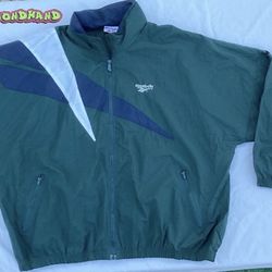 Reebok big shoulder logo full zip nylon jacket with hidden hood mens 2XL