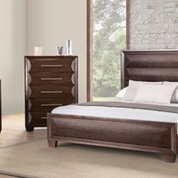 Brand New Espresso 4pc Queen Bedroom Set (Available in Eastern King)